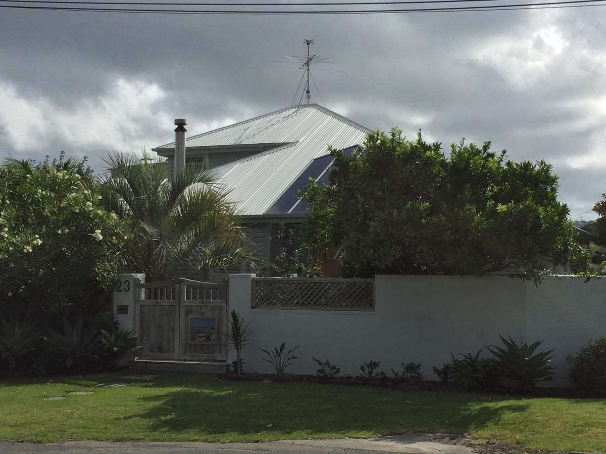 Manly Beach Guesthouse Whangaparaoa Exterior photo